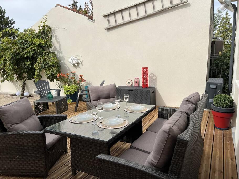 Holiday home * Domaine De La Solaie * - Proche Bords De Loire *