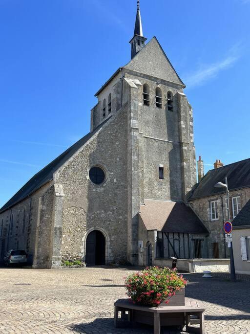 * Domaine De La Solaie * - Proche Bords De Loire * Saint-Denis-de lʼHôtel